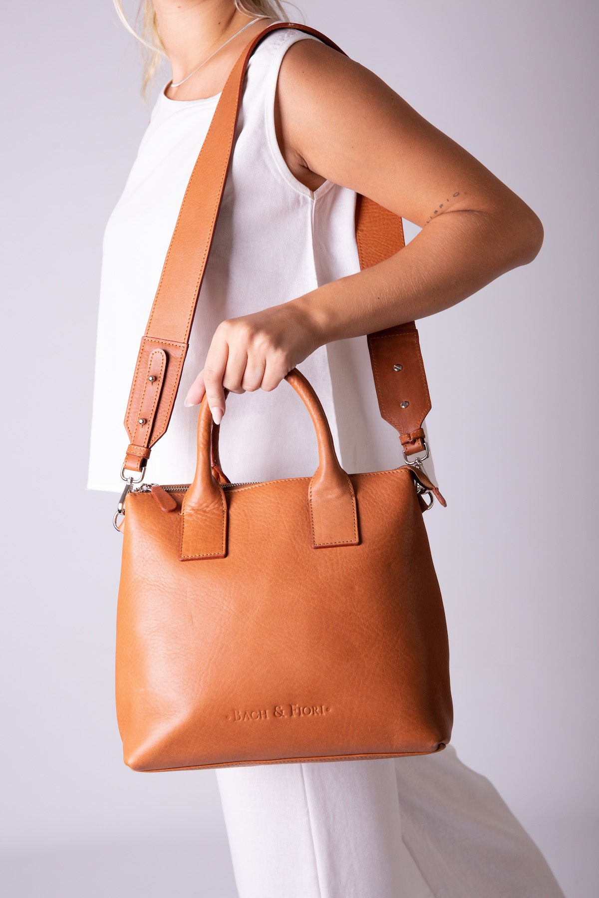 Kelly Medium Satchel Tawny
