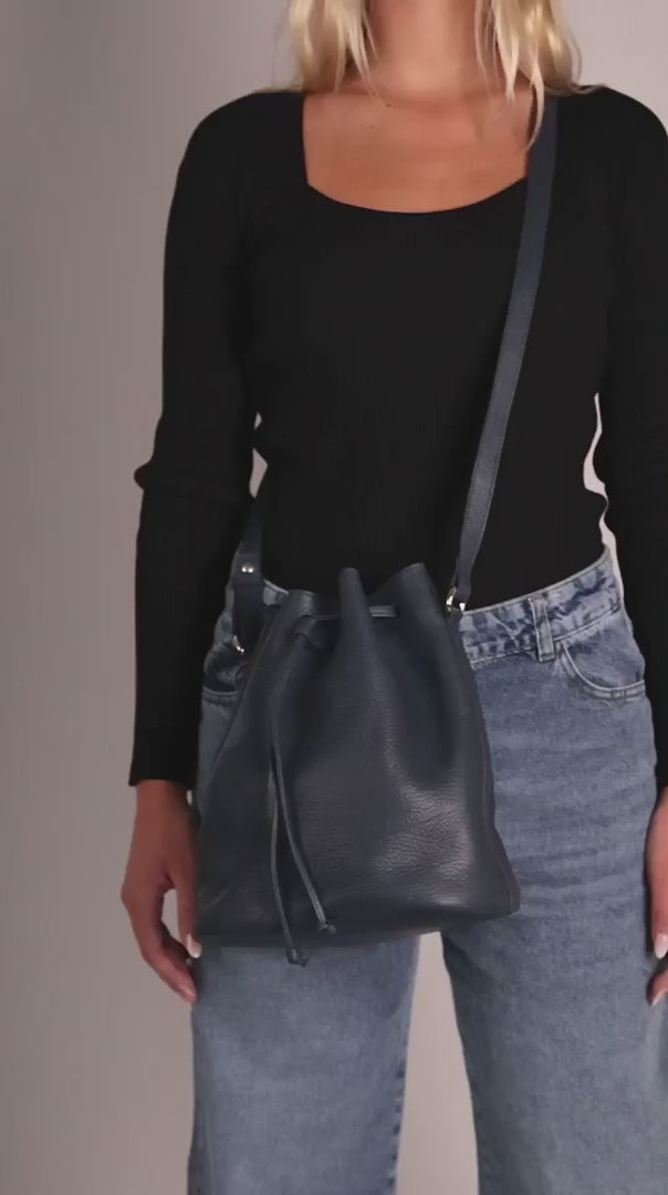 Roberta Bucket Bag Navy